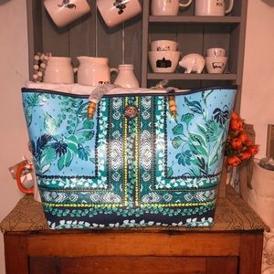 Lilly Pulitzer MEENA Tote Seabreeze Blue Plant One On You
